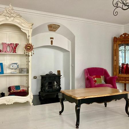 Shabby Chic - Apartment In The Heart Of Vilnius Old Town 外观 照片
